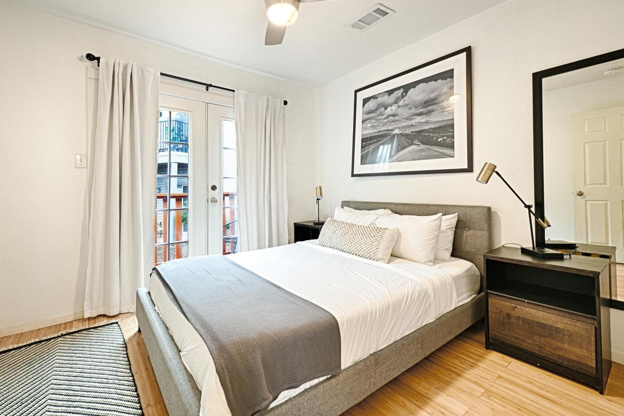 Готель Heart Of Austin Hideaway Екстер'єр фото